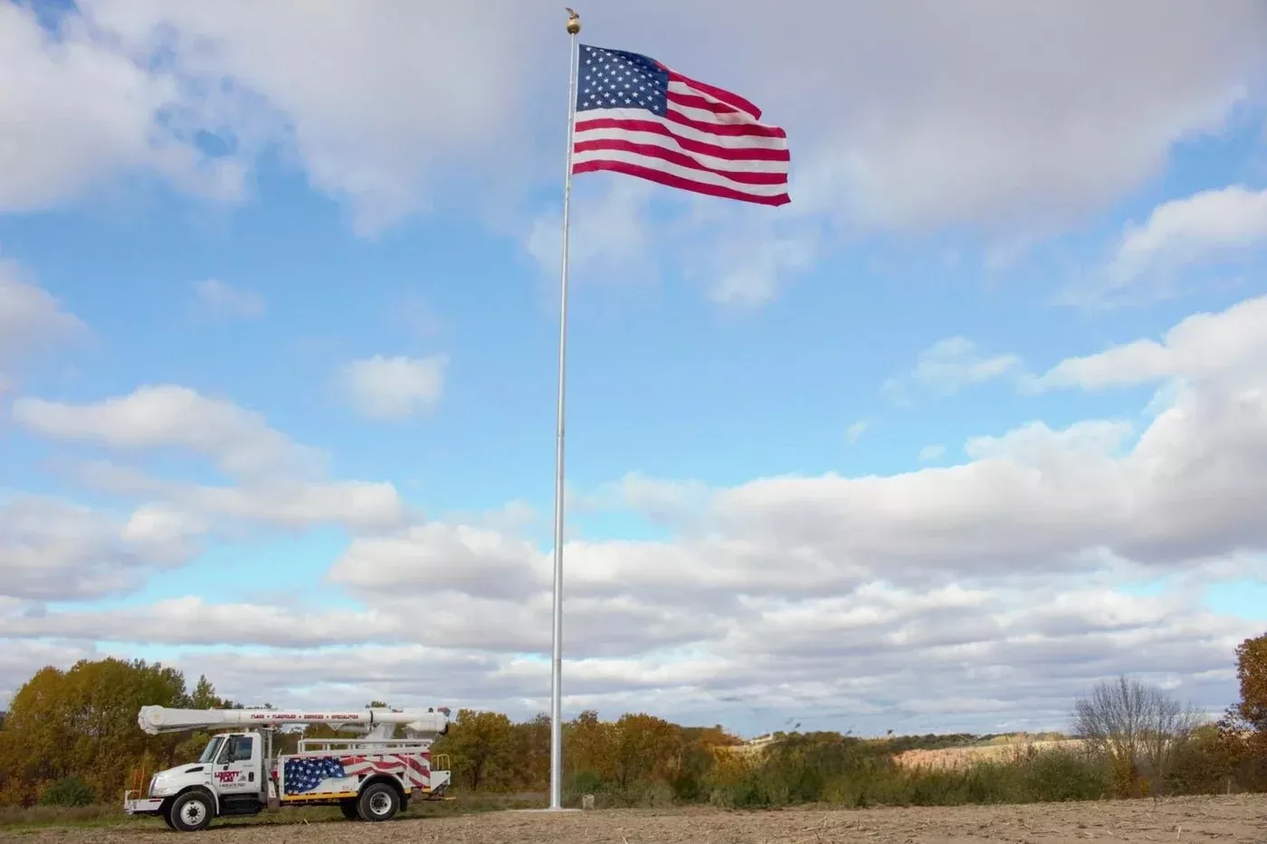 Genesis Aluminum Flagpole - Internal Winch System